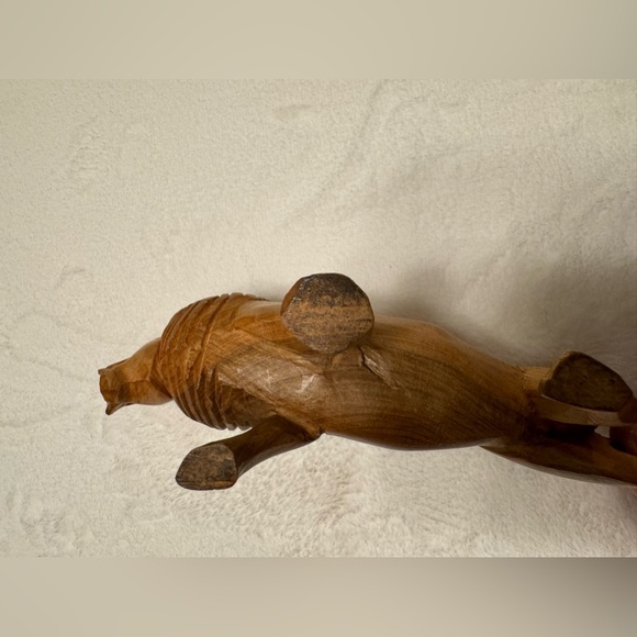 Majestic Hand Carved Wooden Lion Sculpture 7” - Picture 7 of 11